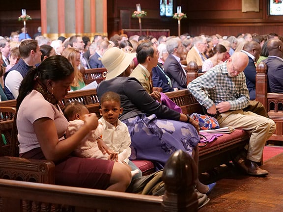2024 03 31 Photo Worship Service Easter Sunday Sem 120 P1055375