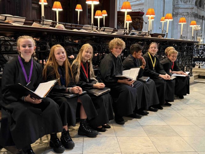 COM 2025 08 Choir Pilgrimage 12 Smaller