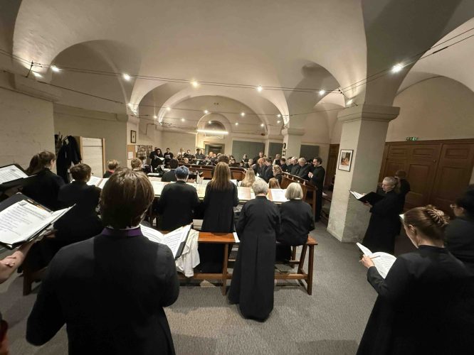 COM 2025 08 Choir Pilgrimage 16 Smaller