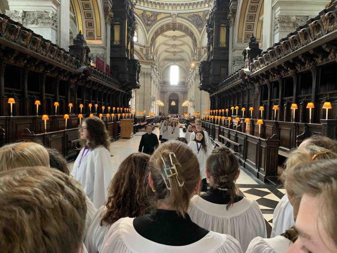 COM 2025 08 Choir Pilgrimage 19 Smaller